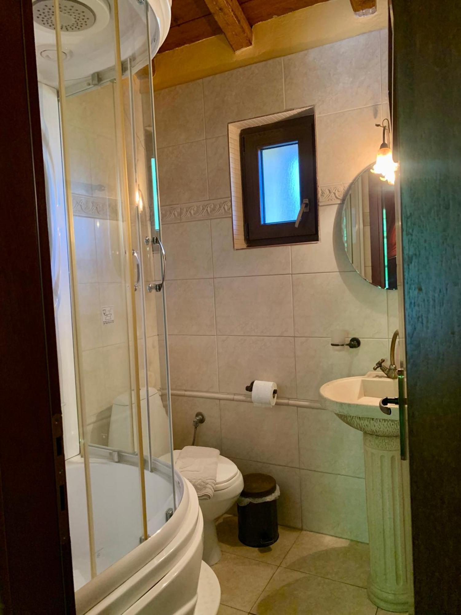 Ippoliti Hotell Palaioi Poroi Exteriör bild