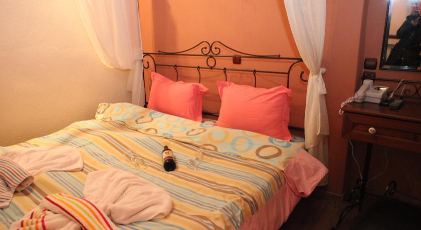 Ippoliti Hotell Palaioi Poroi Rum bild
