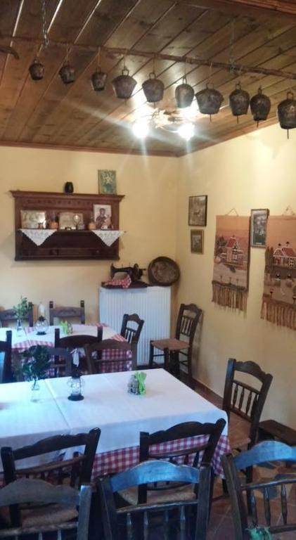 Ippoliti Hotell Palaioi Poroi Rum bild